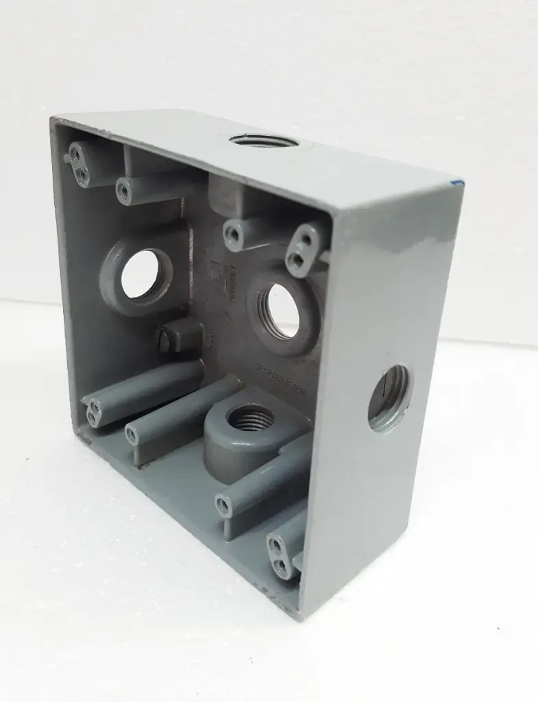 CAJA CUADRADA 1/2 5 HUECOS RAWELT